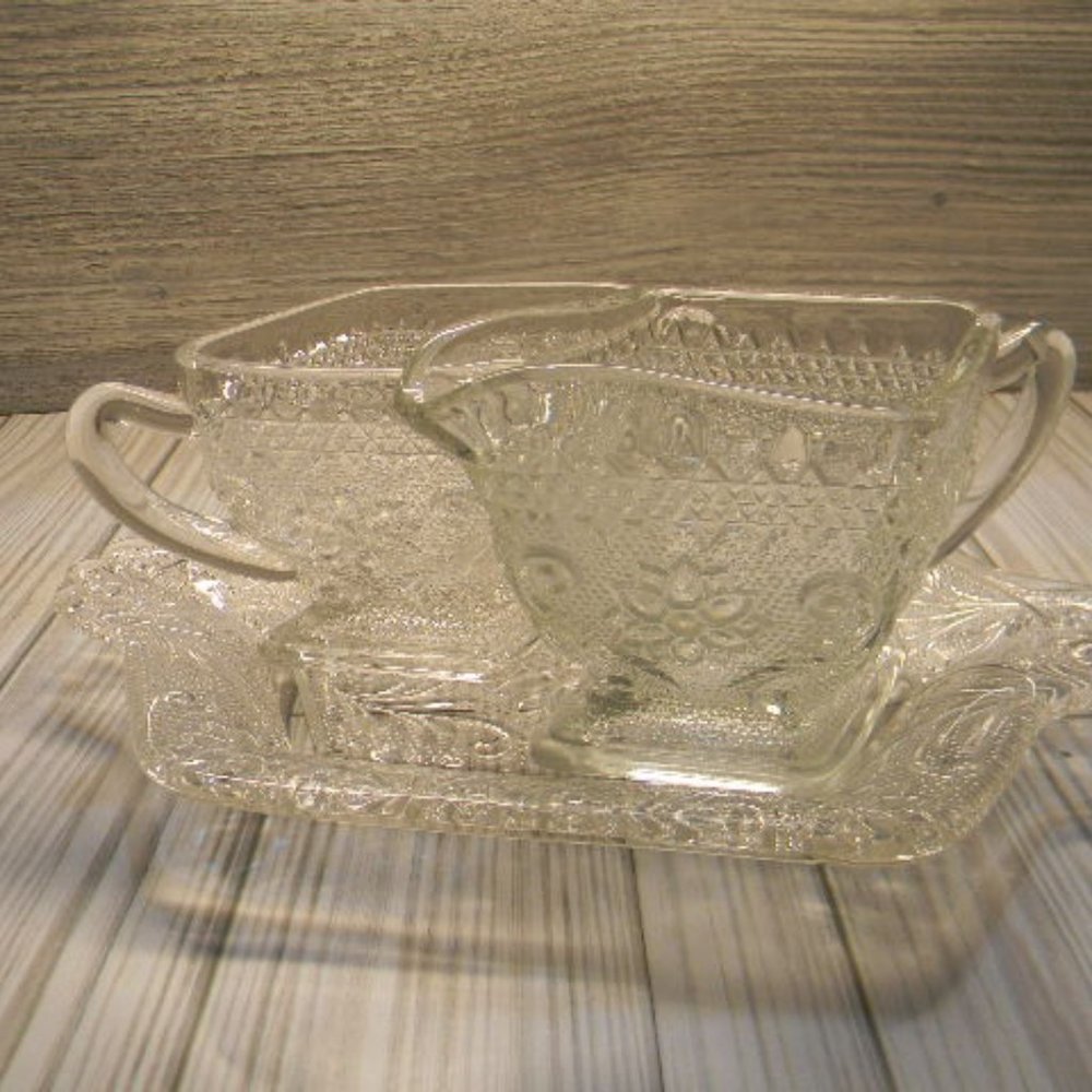 Vintage Indiana Glass Cream & Sugar set